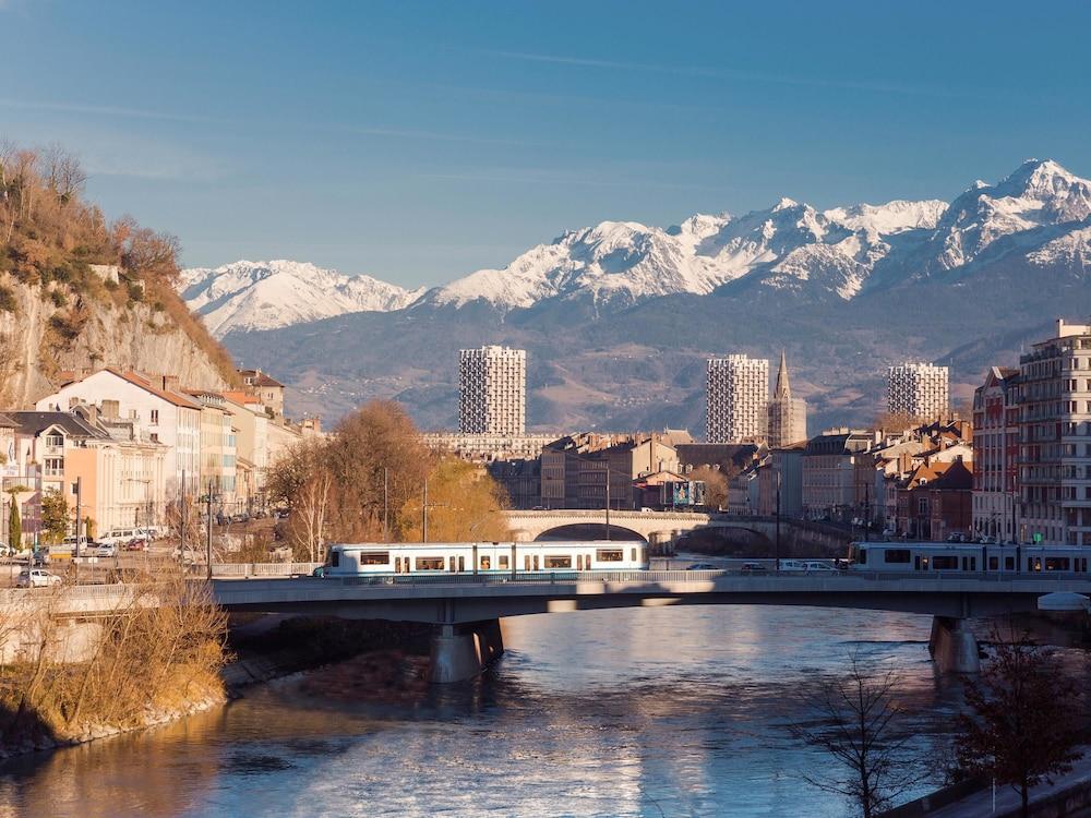 Ibis Grenoble Centre Bastille Luaran gambar